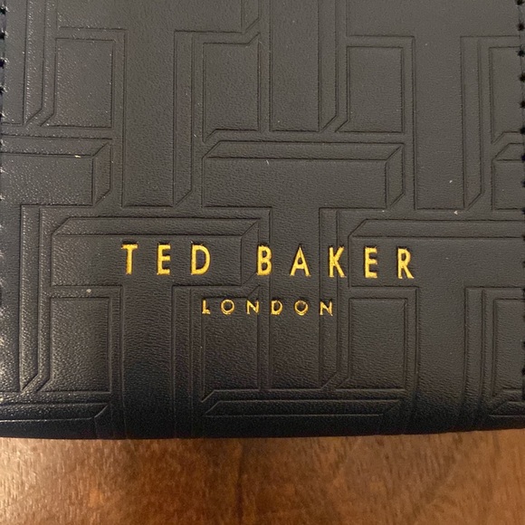 Ted Baker Chronograph Watch NWOT - Picture 7 of 7